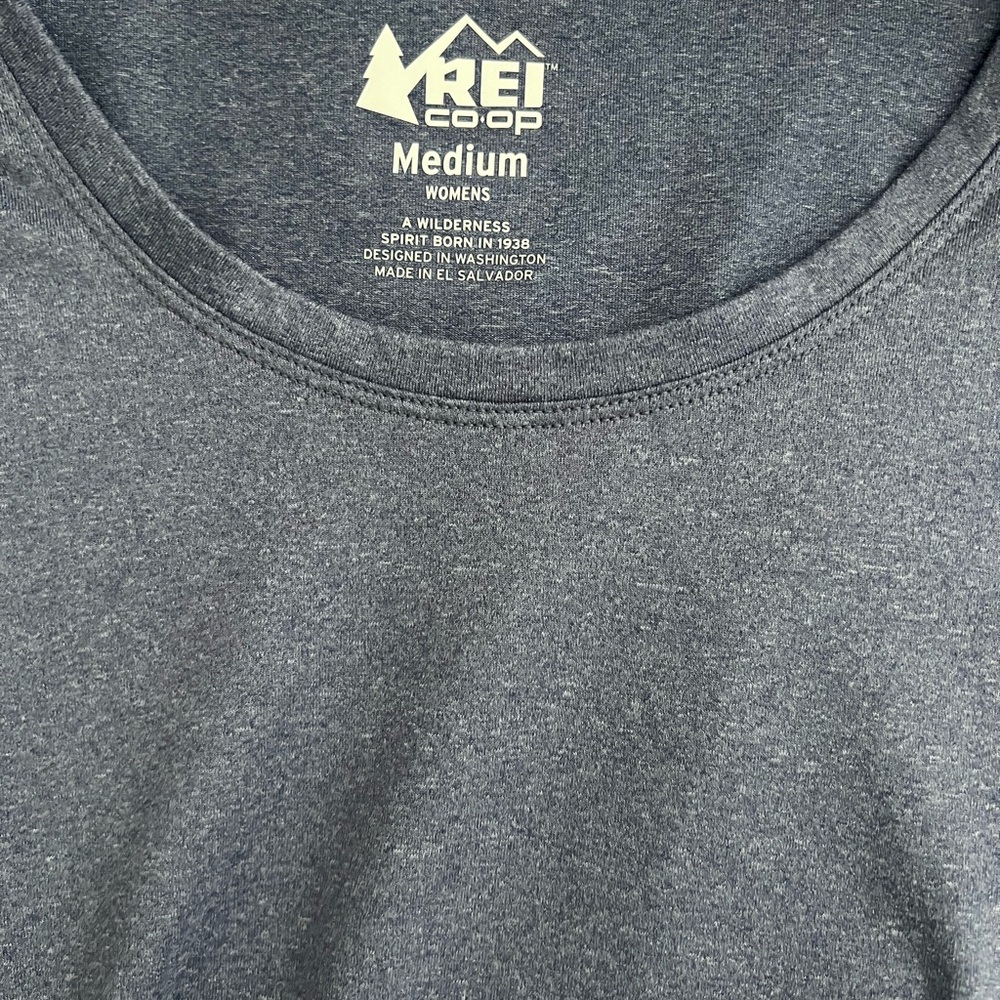 REI Women's Sahara t-shirt - Picture 3 of 3